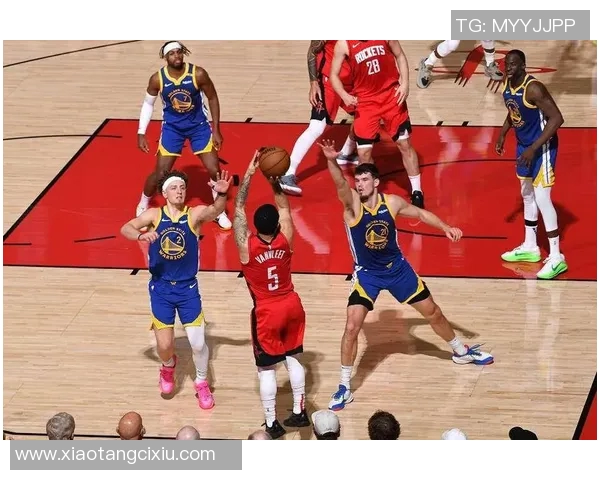 勇士与火箭季后赛第四场精彩对决回顾与分析