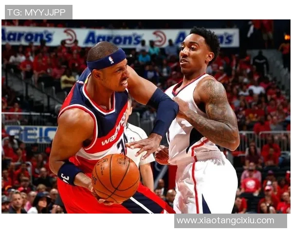 米兰对阵曼彻斯特联精彩直播全程回顾与分析 米兰对阵曼彻斯特联精彩直播全程回顾与分析